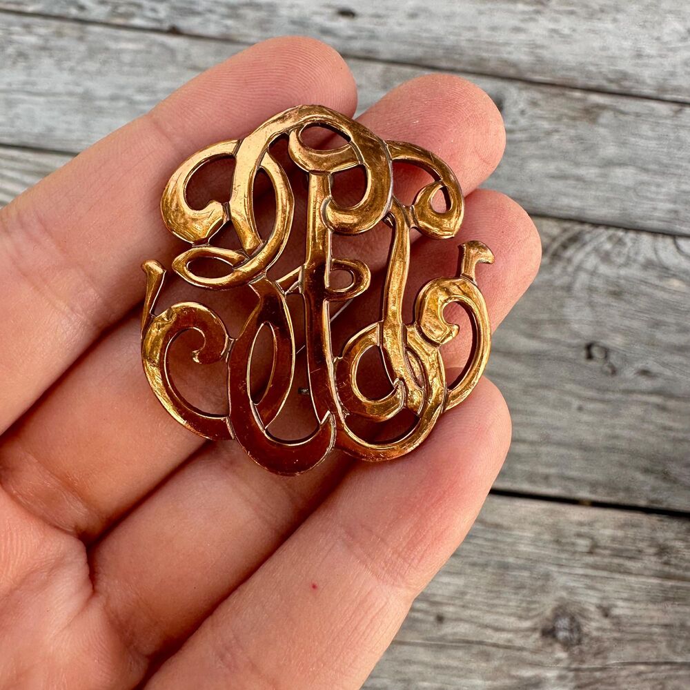 Vintage Jewelry Scroll Copper Brooch Monogram Pin